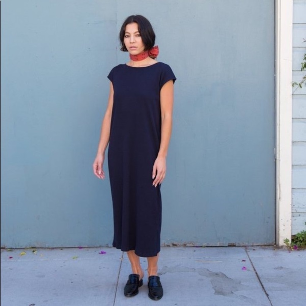 Esby Natalie Rib Dress in Navy